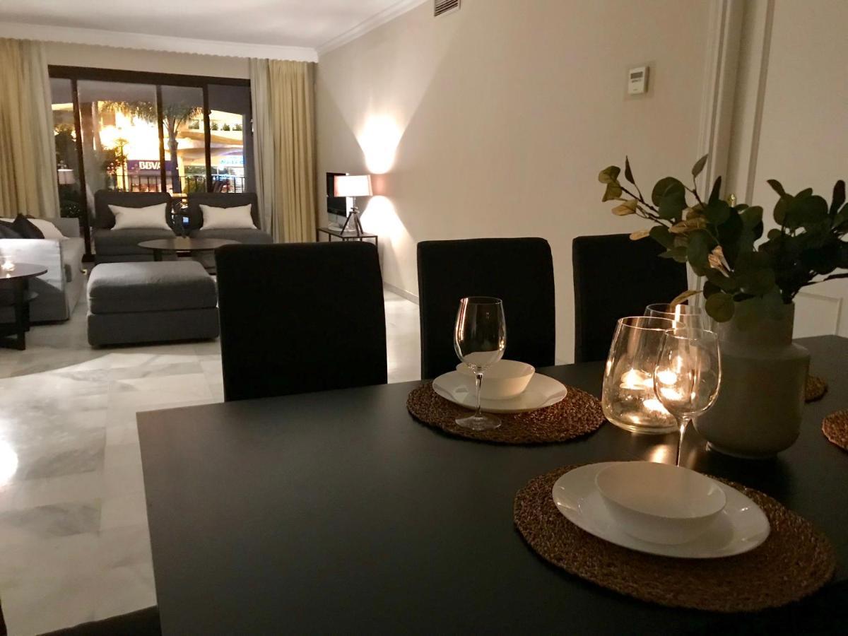 Appartamento Large And Elegant In Puerto Banus With Pools And Paddle Marbella Esterno foto