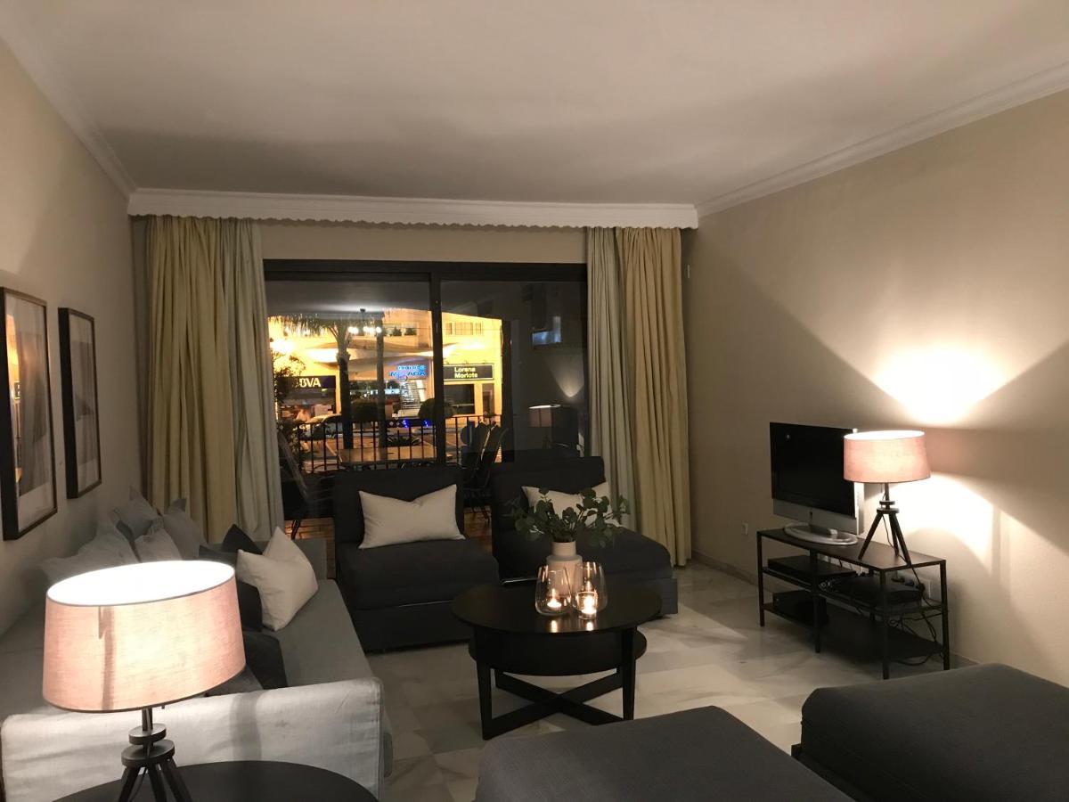 Appartamento Large And Elegant In Puerto Banus With Pools And Paddle Marbella Esterno foto