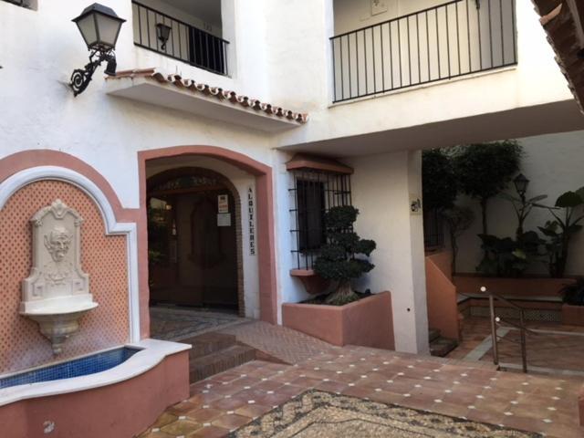 Appartamento Large And Elegant In Puerto Banus With Pools And Paddle Marbella Esterno foto