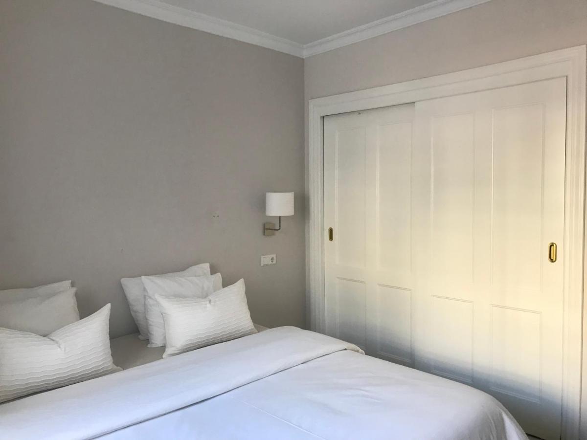 Appartamento Large And Elegant In Puerto Banus With Pools And Paddle Marbella Esterno foto
